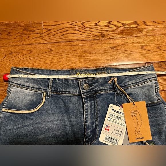 Desigual Jeans, Women size 30. NWT. - Picture 15 of 16